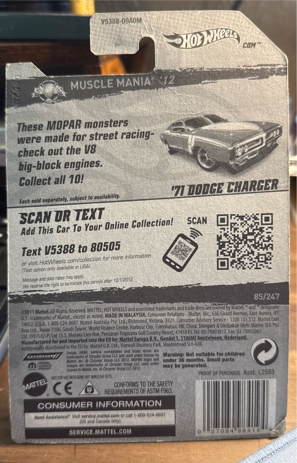 ’71 Dodge Charger - Muscle Mania - Mopar ’12 toy car collectible - Main Image 2