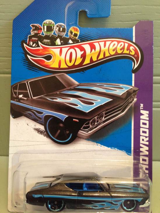 1969 Chevelle SS 396 - HW Showroom: Heat Fleet toy car collectible - Main Image 1