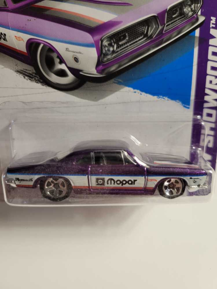 ’68 Plymouth Barracuda Formula S - HW Showroom toy car collectible - Main Image 3