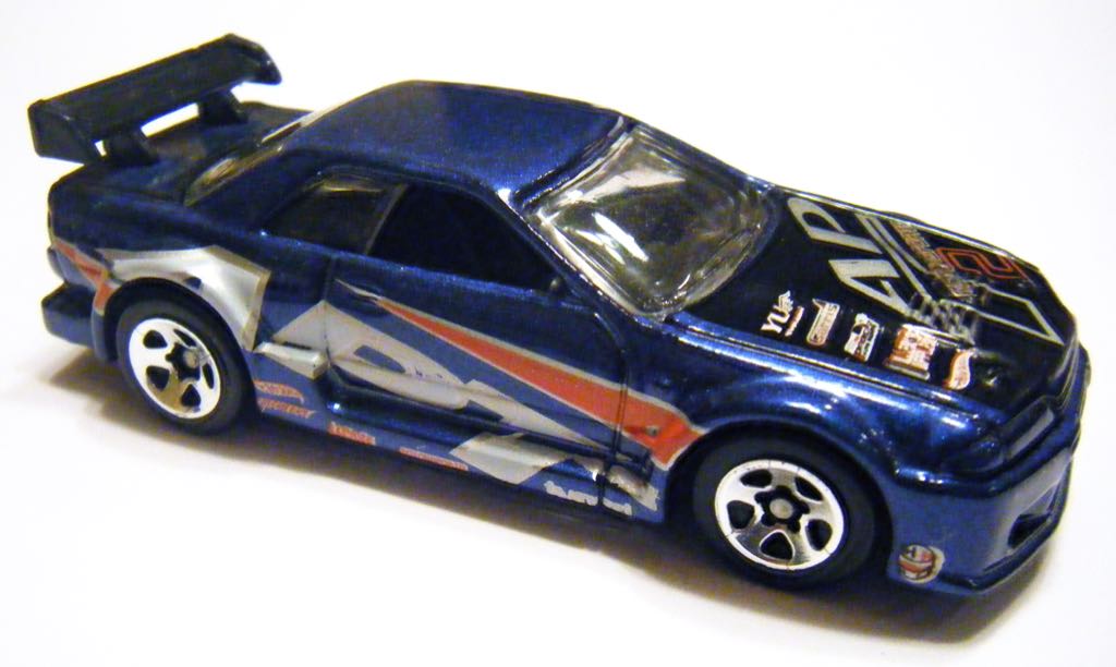 Nissan Skyline - 2000 First Editions toy car collectible - Main Image 2