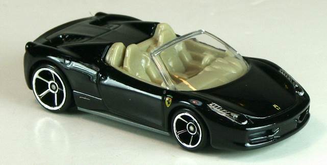 Ferrari 458 Spider - HW Showroom toy car collectible - Main Image 2