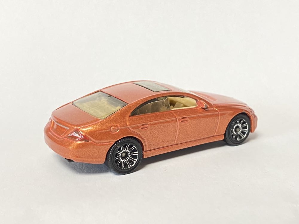 Mercedes-Benz CLS500 - Matchbox toy car collectible - Main Image 3