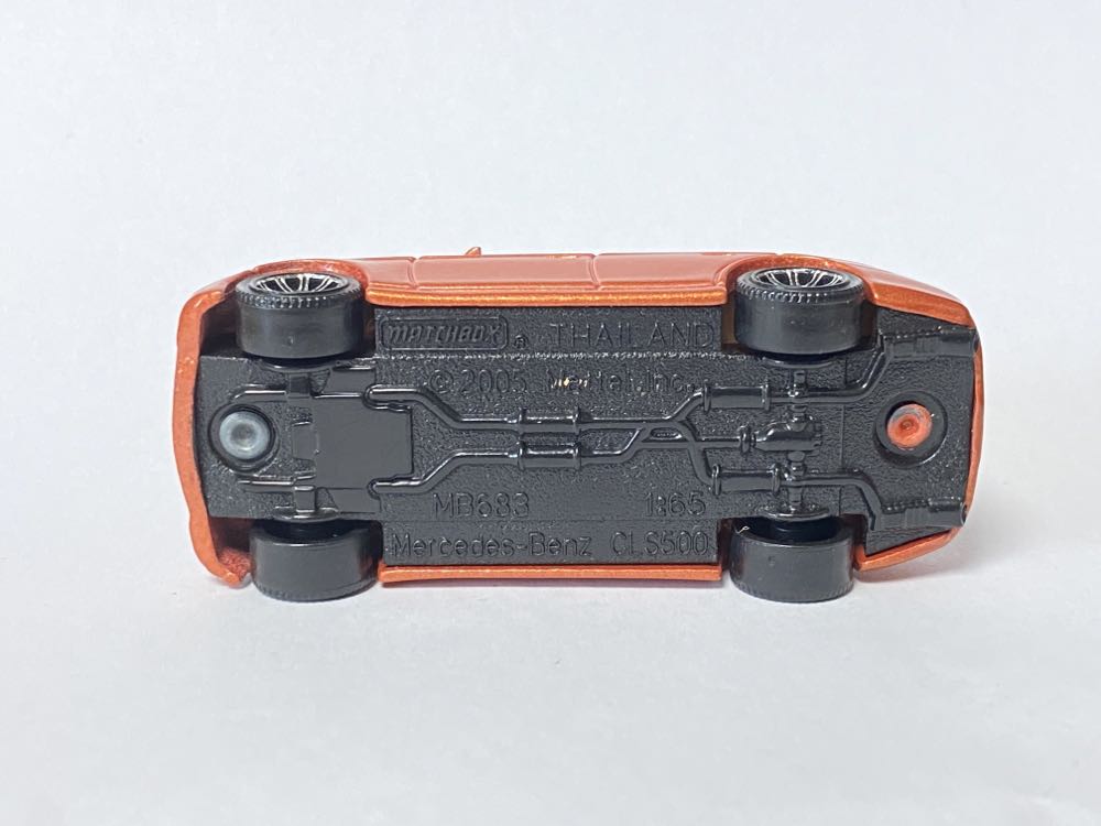 Mercedes-Benz CLS500 - Matchbox toy car collectible - Main Image 4