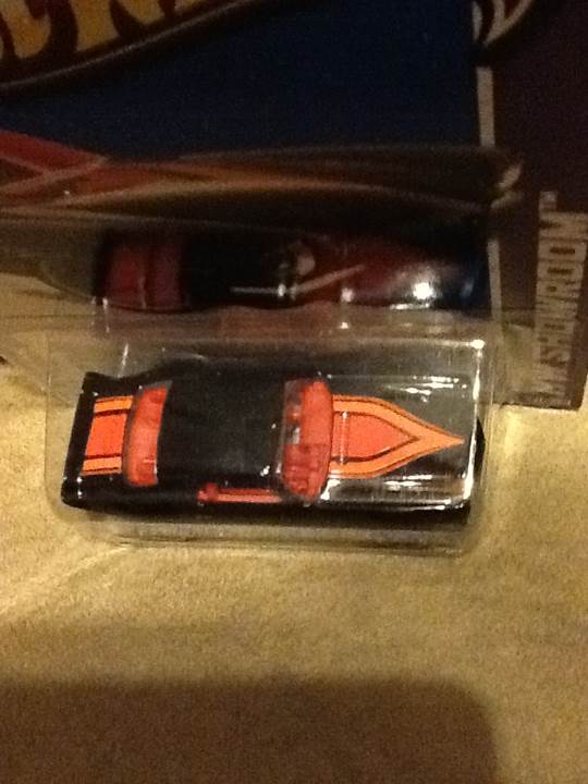 ’70 Camaro - HW Showroom - 2013 toy car collectible - Main Image 2