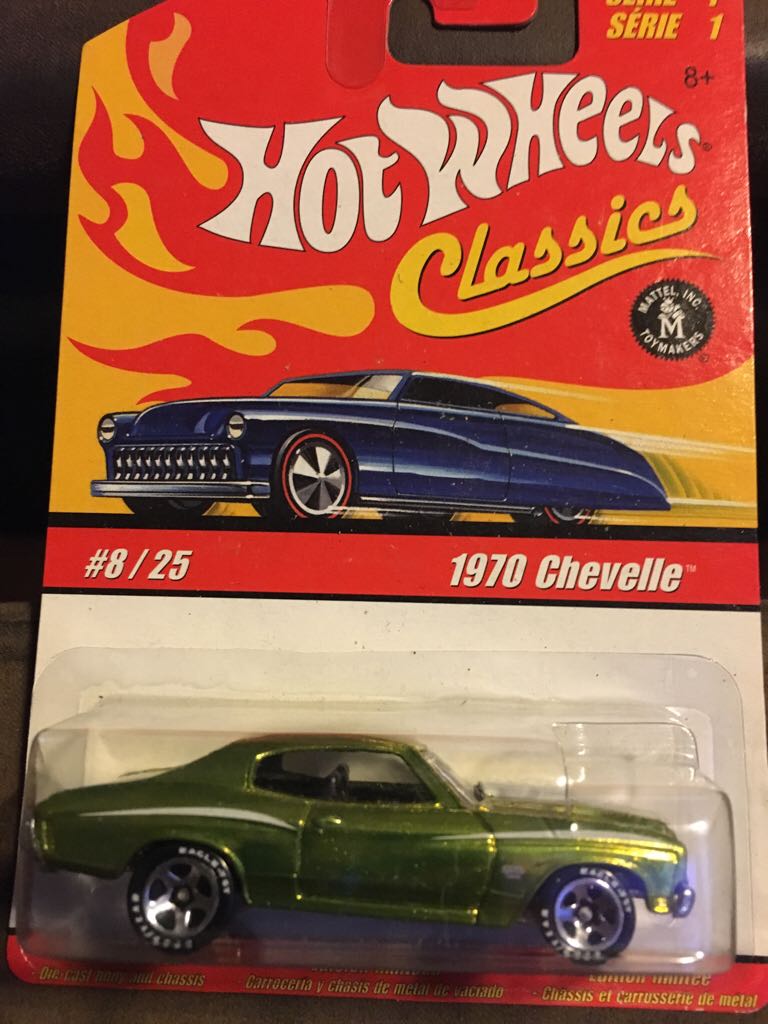 1970 Chevelle - Classics Series 1 toy car collectible - Main Image 2