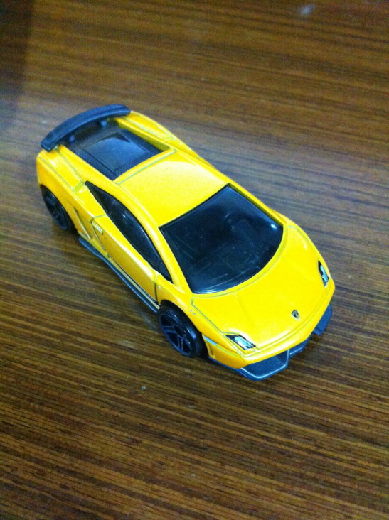 Lamborghini Gallardo Lp 570-4 Super  toy car collectible - Main Image 2