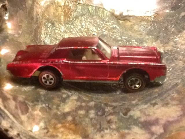 Custom Continental Mark III Lincoln - 1969 Hot Wheels toy car collectible - Main Image 2