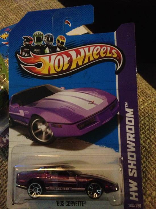 ’80s Corvette - 2013 HW Showroom - Corvette 60th toy car collectible - Main Image 2