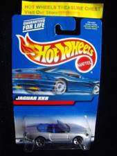Jaguar Xk8 1993  toy car collectible - Main Image 1