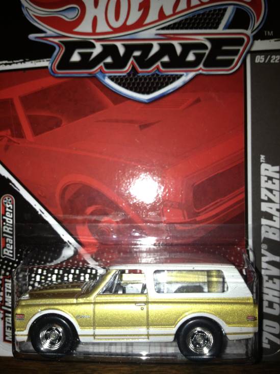 Hot Wheels Garage - Hot Wheels Garage toy car collectible - Main Image 1