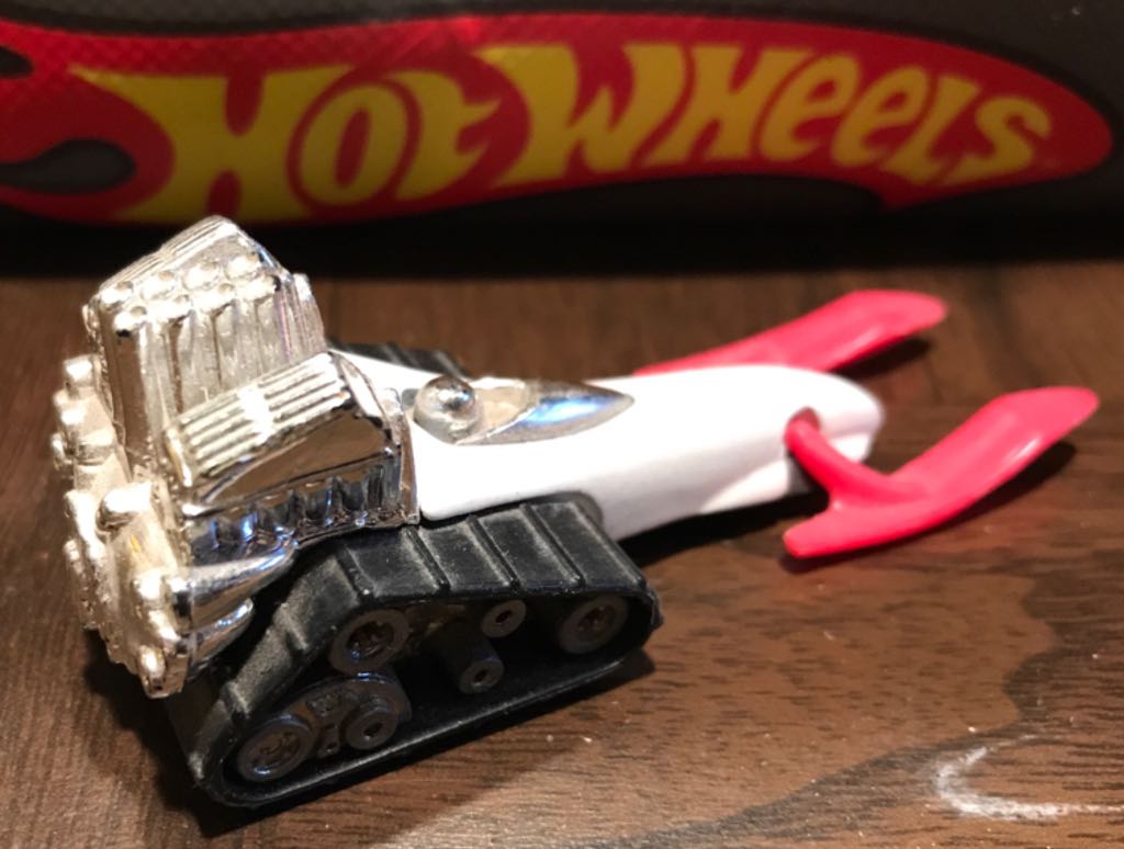 Big Chill - 1995 Model Series toy car collectible - Main Image 2