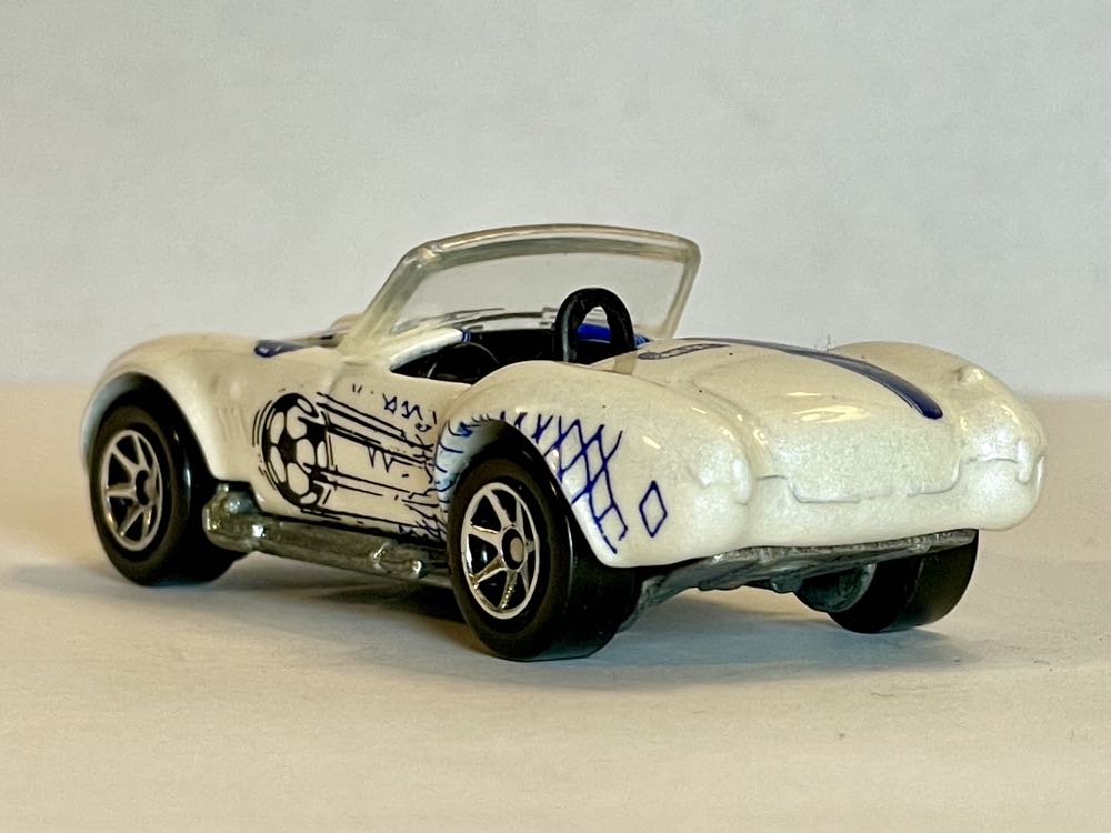 Shelby Cobra 427 S/C - Sports Car toy car collectible - Main Image 4
