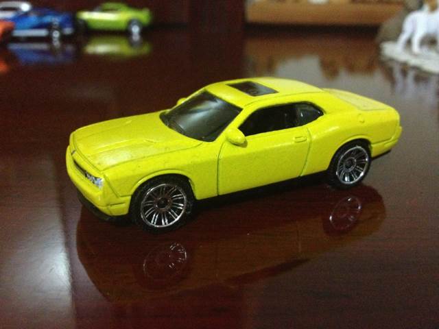 Matchbox Dodge Challenger SRT8 - MBX Adventure City toy car collectible - Main Image 2