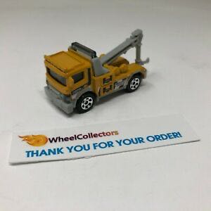 Urban Tow Truck - MBX Adventure City toy car collectible - Main Image 4
