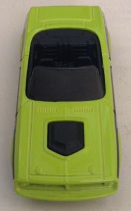 Plymouth Barracuda Convertible Verde Limon  - Hot Wheels toy car collectible - Main Image 2