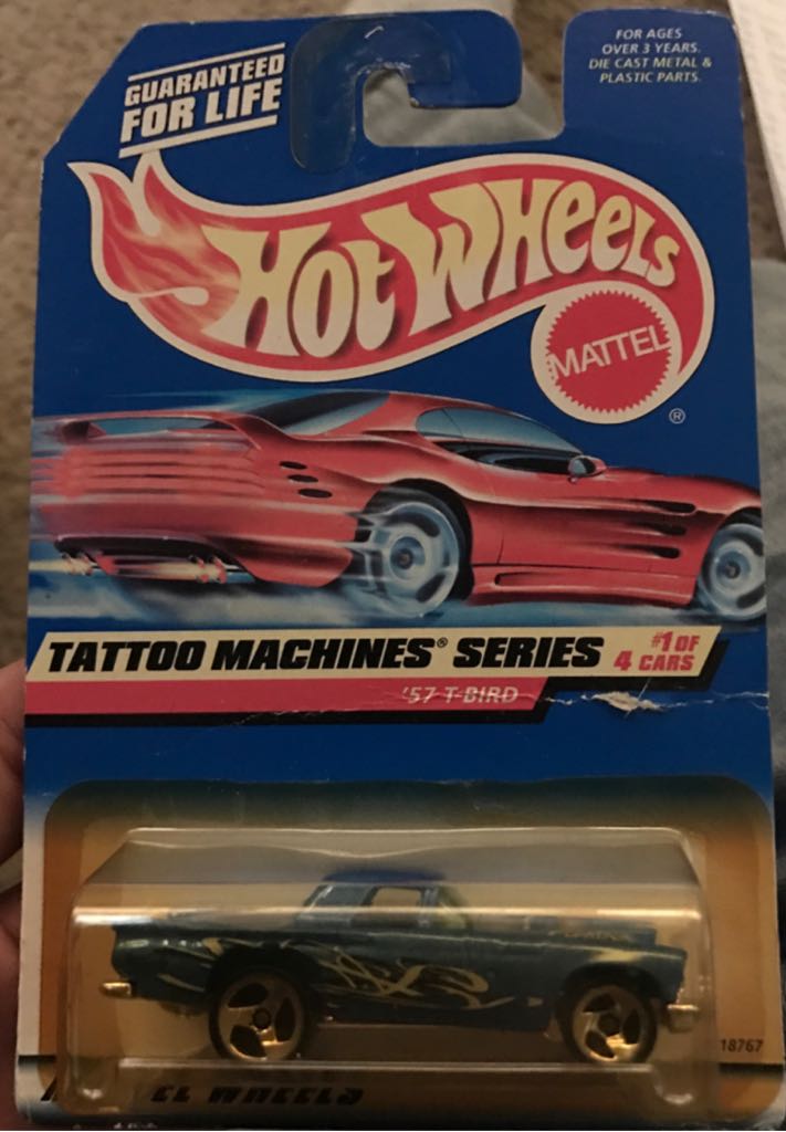 Camion Con Caseta Teleferica Amarilla