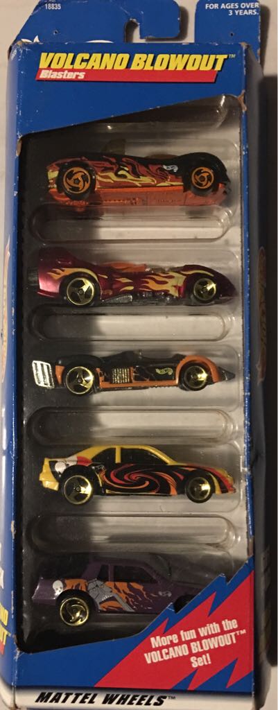 Nissan Skyline R32 Truckin Transporter Playset