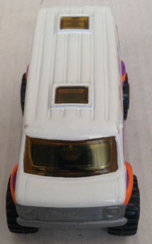 4x4 Chevy Van Ice Cream Blanca 100 Sabores - Machtbox toy car collectible - Main Image 2