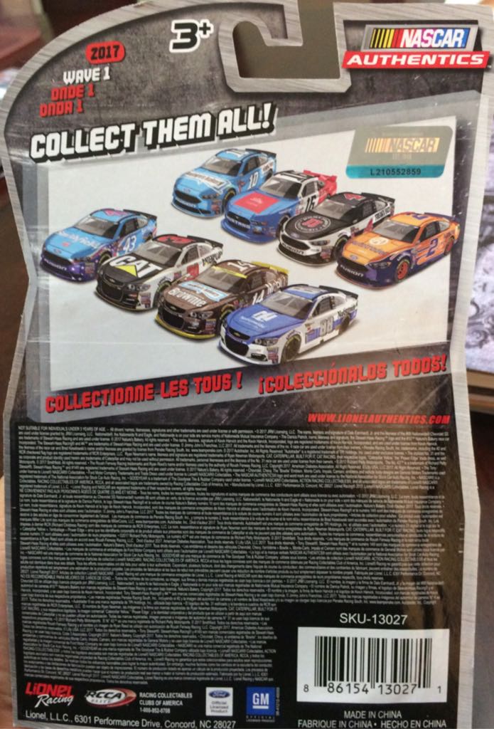 Ryan Newman #31 - NASCAR Sprint Cup Series toy car collectible - Main Image 2