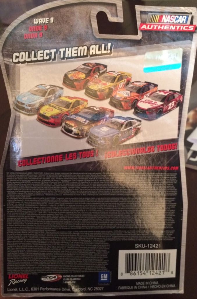 Kyle Busch #18 - NASCAR Sprint Cup Series toy car collectible - Main Image 2