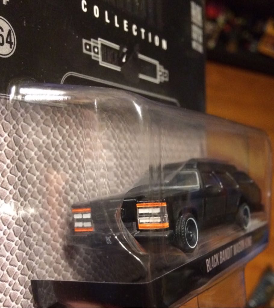 GL Black Bandit Wagon King - 2016 GL - Black Bandit Series 13 toy car collectible - Main Image 2