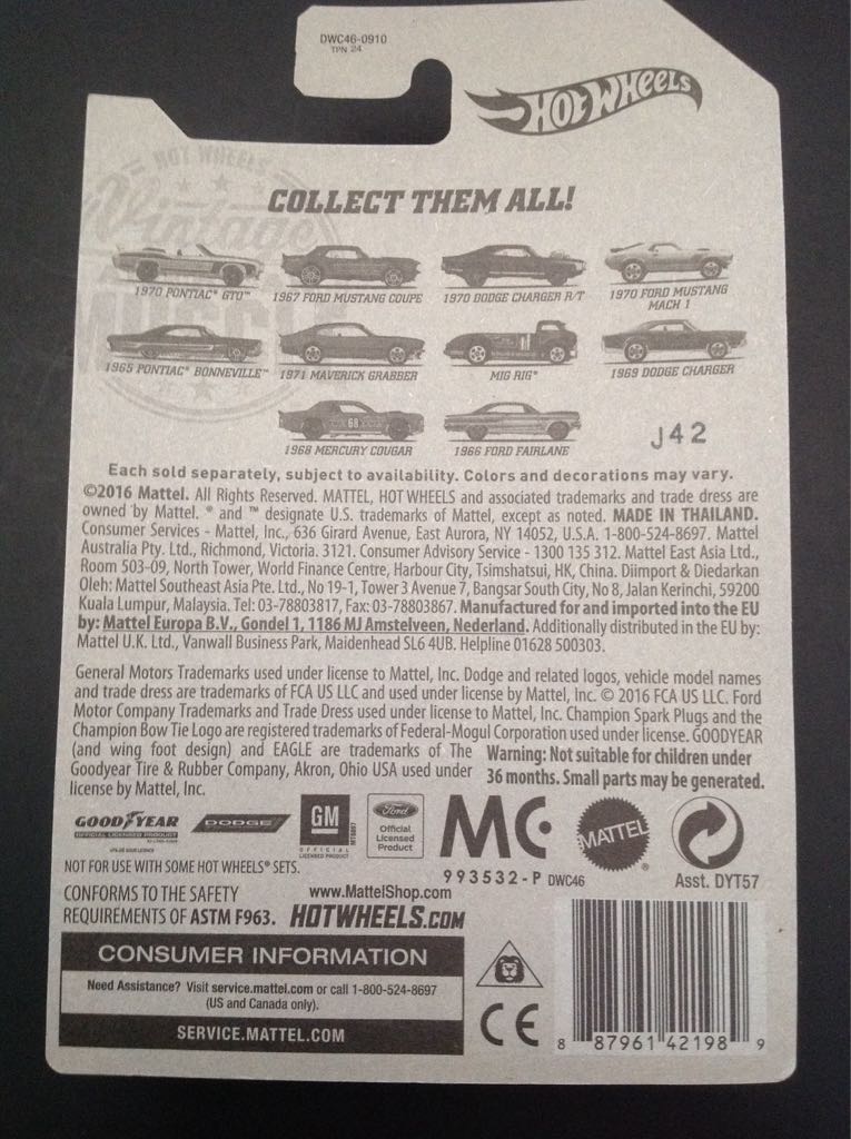 1965 Pontiac Bonneville - Vintage American Muscle toy car collectible - Main Image 2