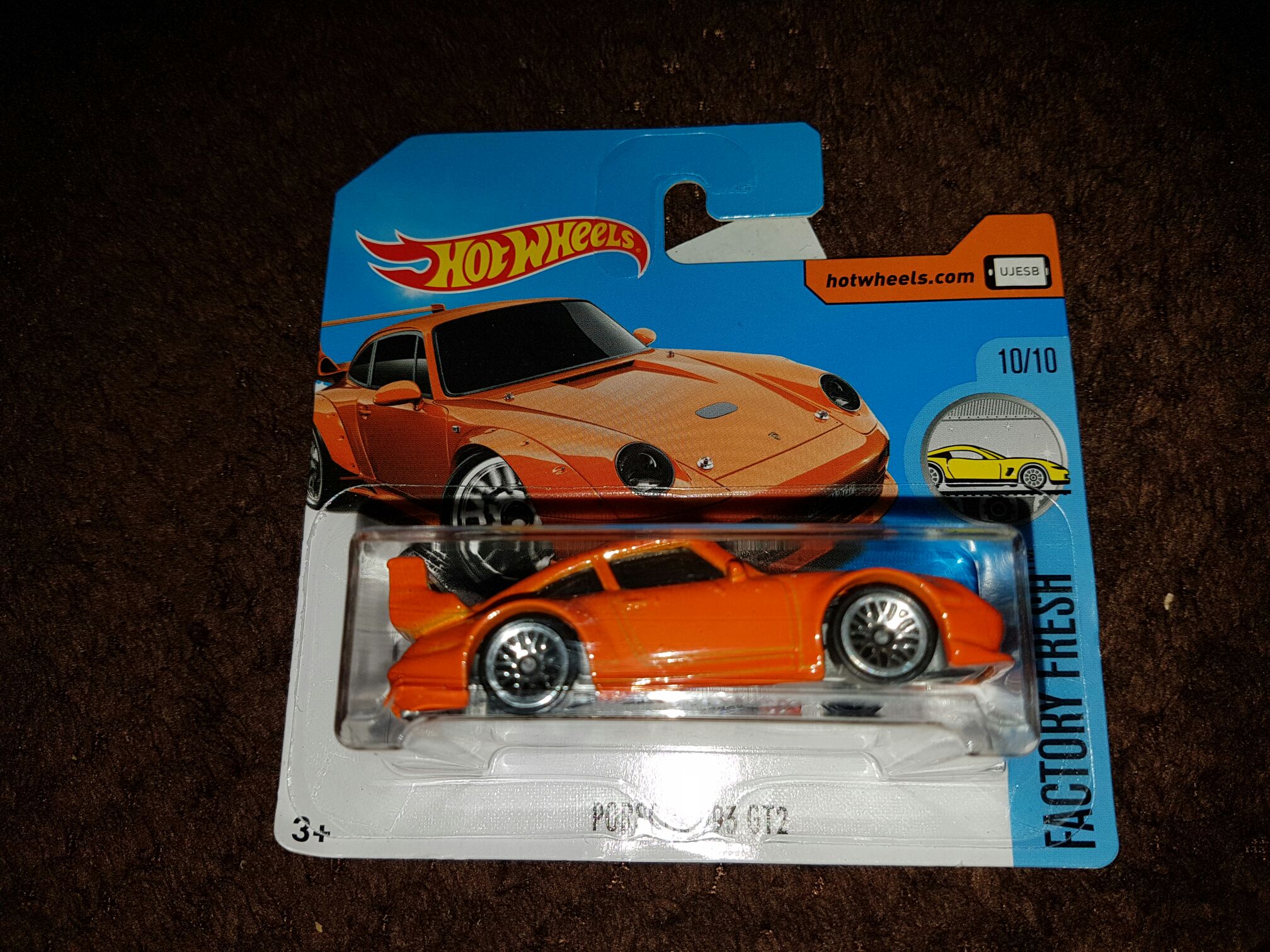 Porsche 993 GT2 (HW) - Factory Fresh toy car collectible - Main Image 1