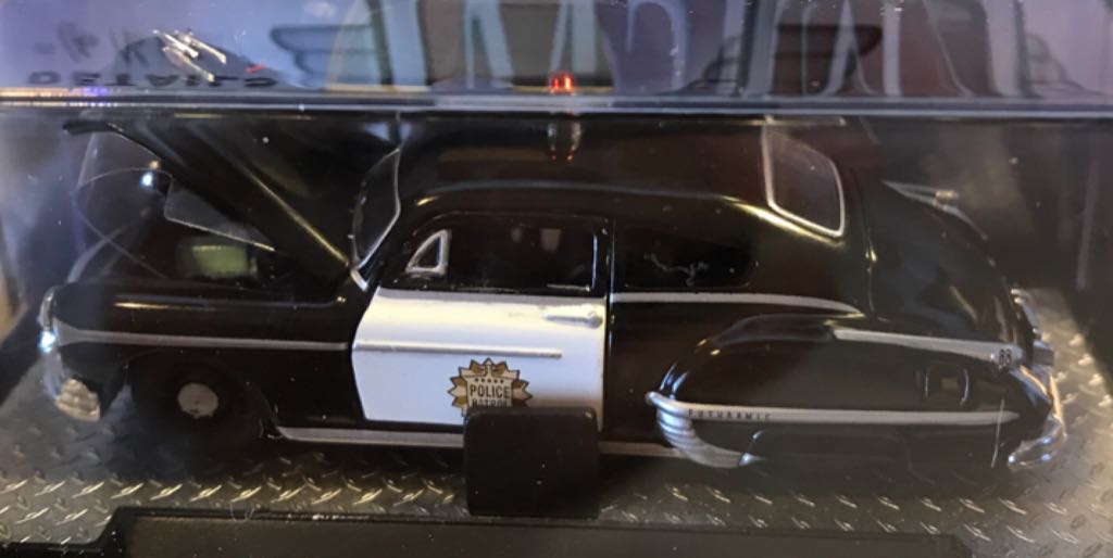 Oldsmobile 88 (1950) - M2 Auto-Thentics toy car collectible - Main Image 2