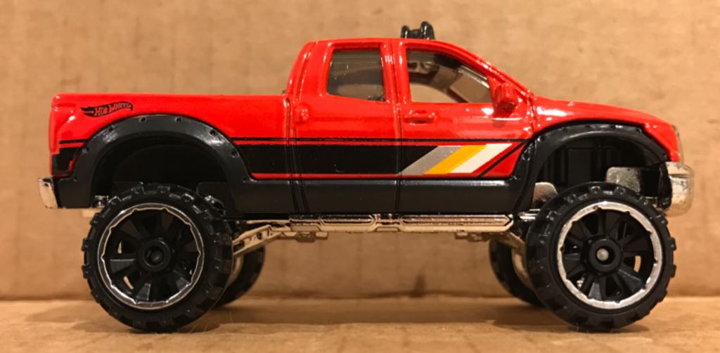 Lightning Mcqueen Pit Crew