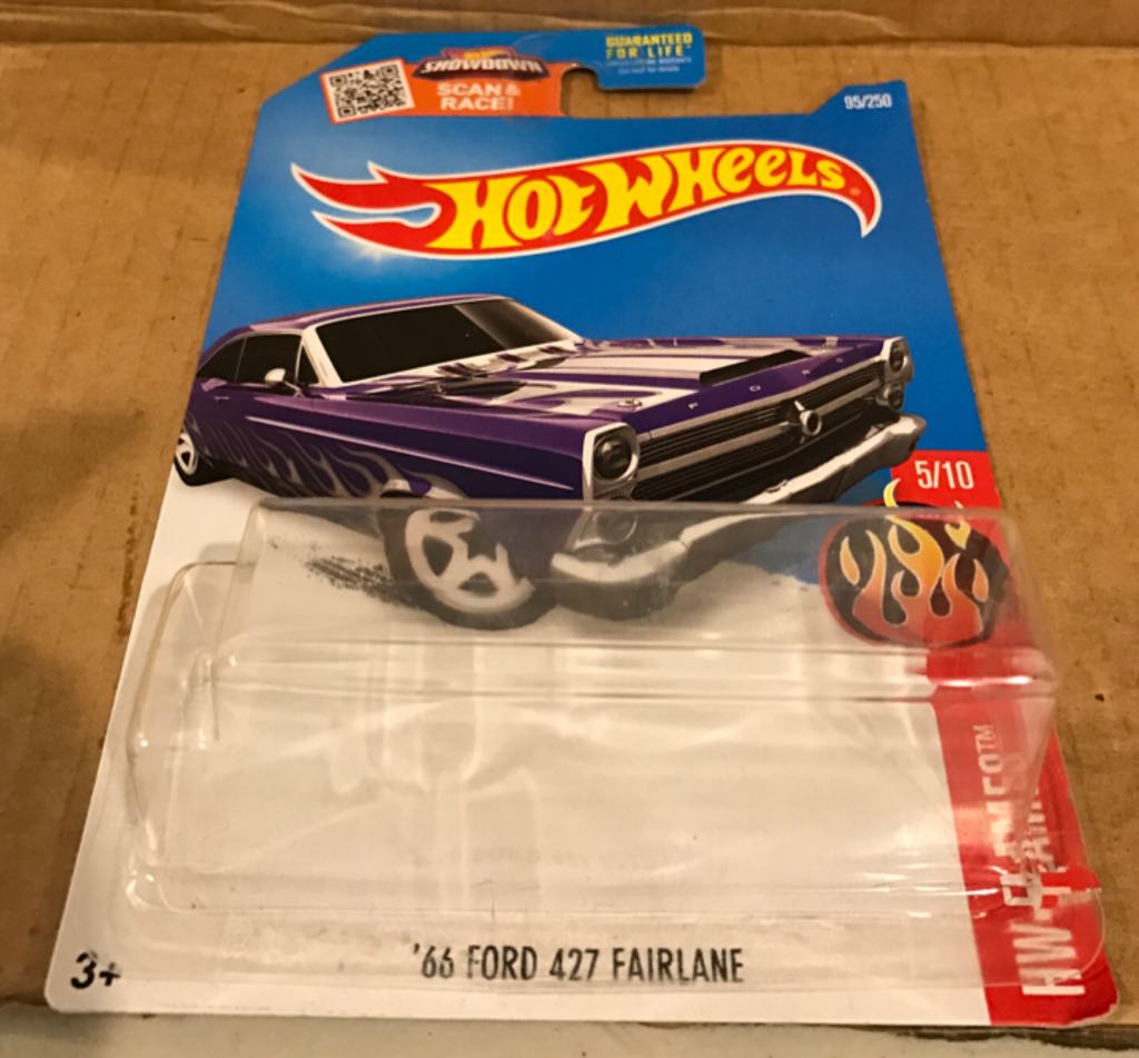 Ford 427 Fairlane ’66 - ’16 HW Flames toy car collectible - Main Image 2
