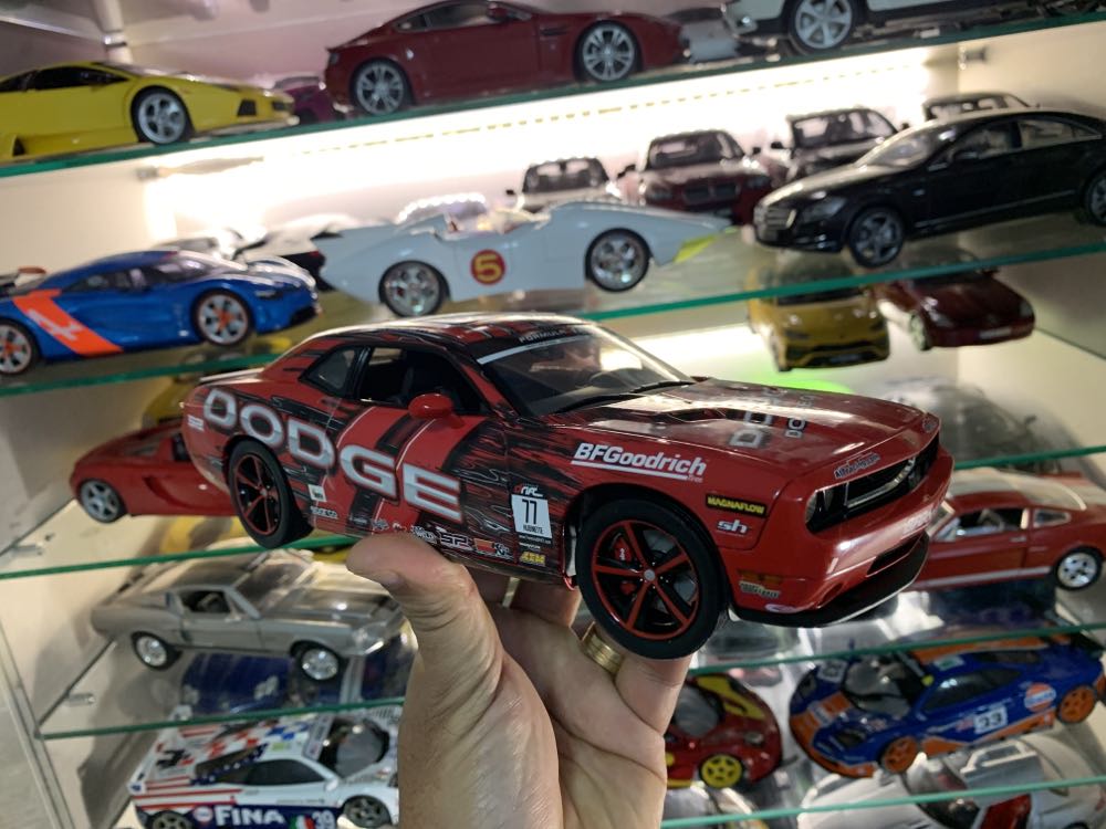 Dodge Challenger Drift Car - Highway 61 toy car collectible - Main Image 4
