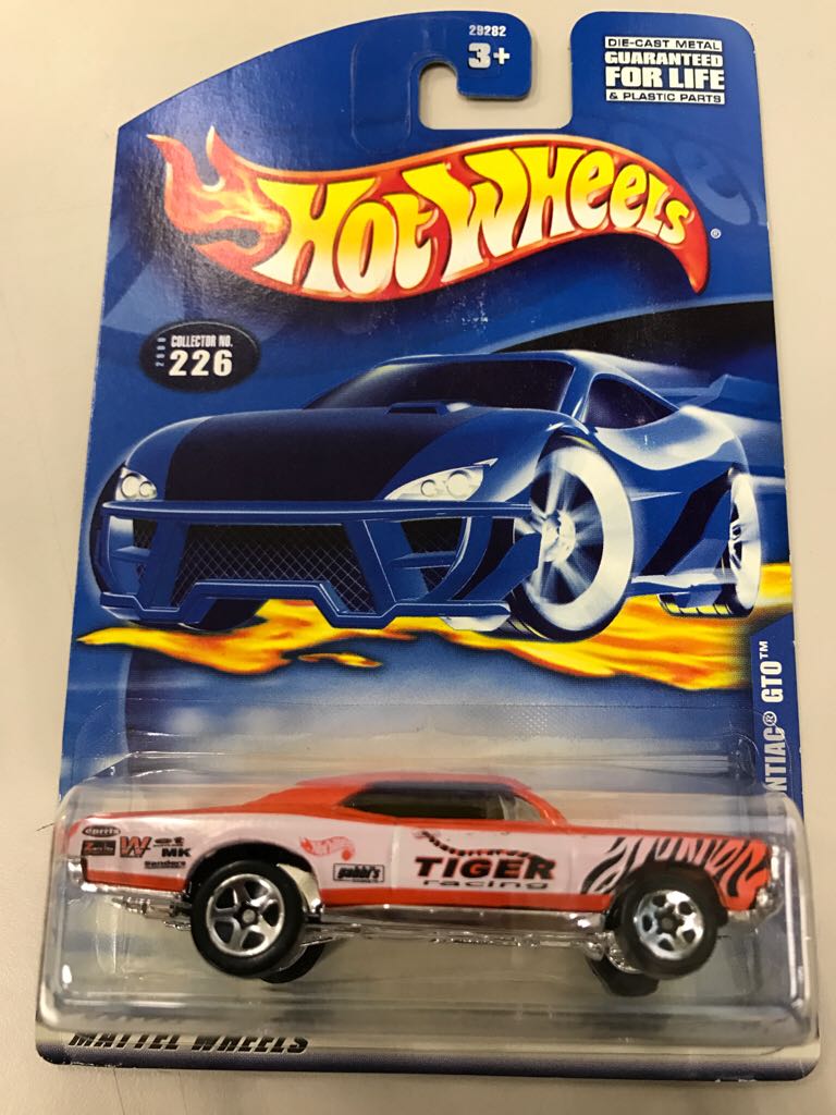 ’67 Pontiac GTO - Hot Wheels 2000 toy car collectible - Main Image 1