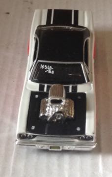 ’70 Plymouth GTX Blanco Y Negro - Maisto toy car collectible - Main Image 2