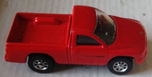 Dodge Dakota Sport Roja - Maisto toy car collectible - Main Image 1