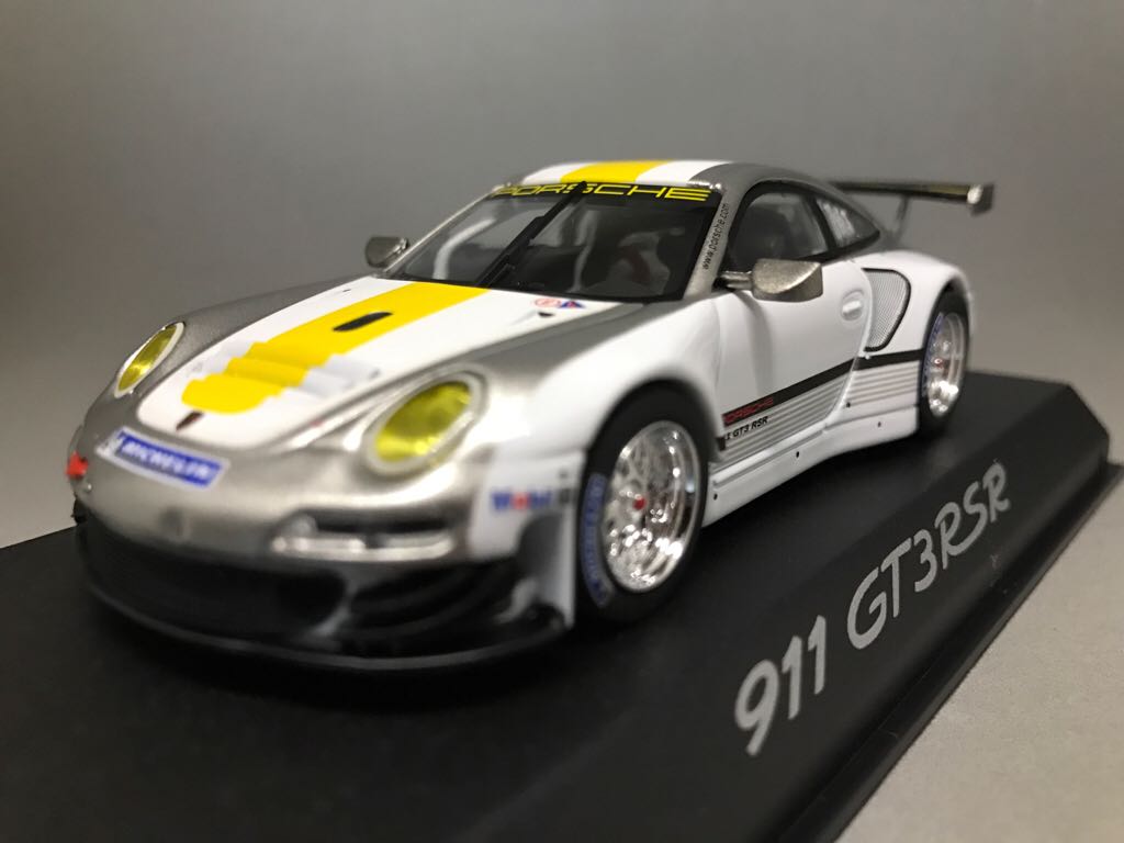 Porsche 911 GT3 RSR  toy car collectible - Main Image 2