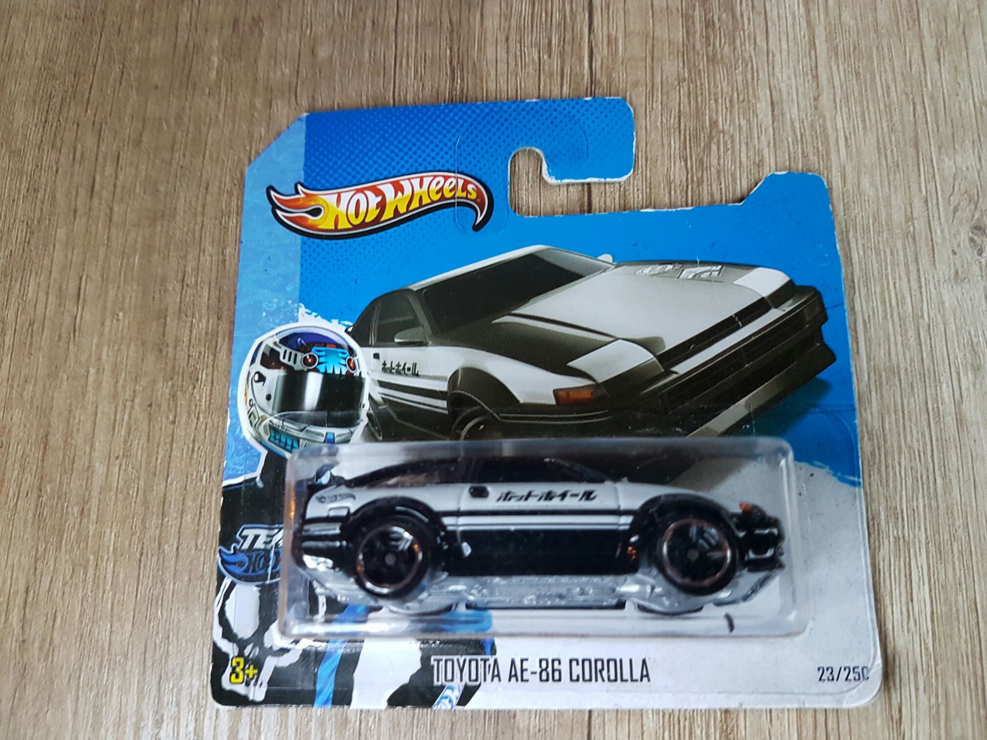 Toyota AE-86 Corolla - HW Worckshop toy car collectible - Main Image 2