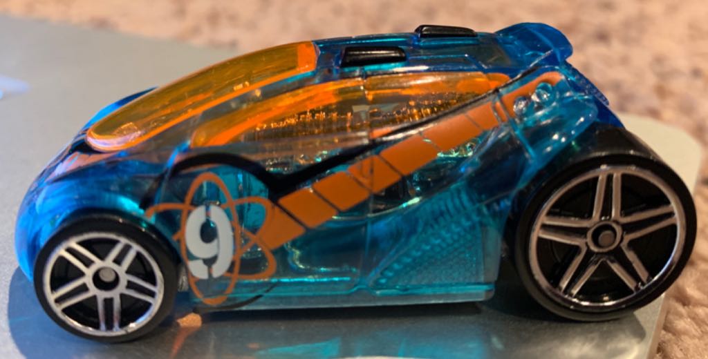 Vandetta - Tire Treat Raceway Playset toy car collectible - Main Image 2