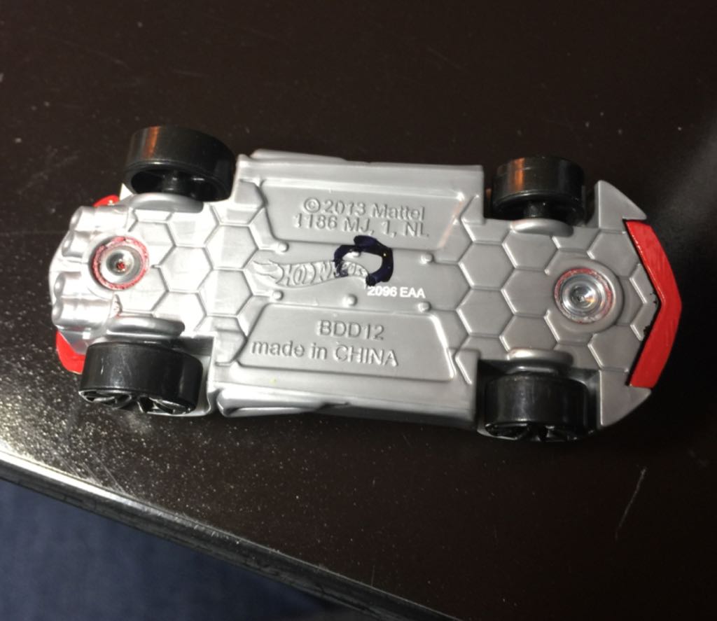 MR11 - HW City: HW All Stars toy car collectible - Main Image 2