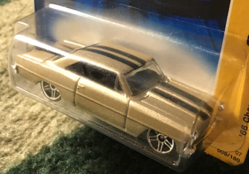 Chevy Nova ’66 - 2007 New Models toy car collectible - Main Image 2