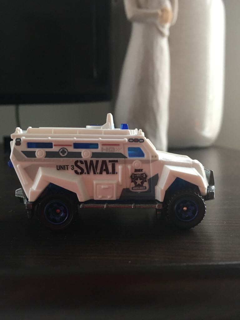 MBX Swat RESCUE - MBX Rescue toy car collectible - Main Image 2