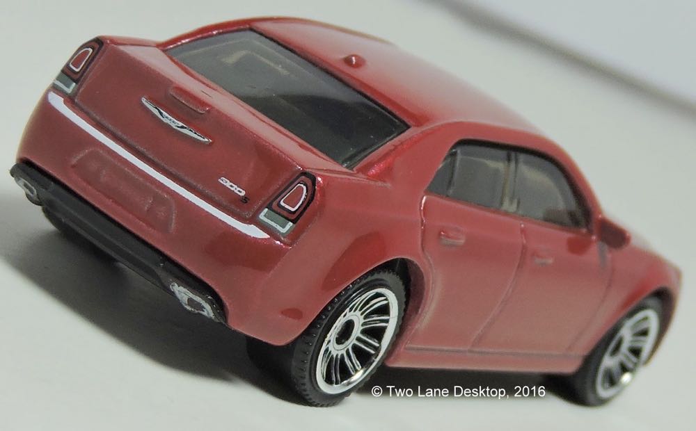 Chrysler 300 - Matchbox toy car collectible - Main Image 2