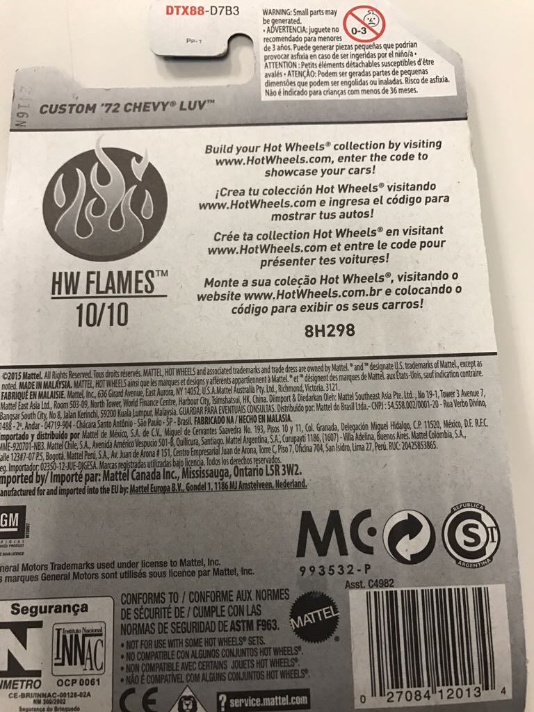 10/10 Custom ’72 Chevy Luv - 2017 - HW Flames™️ toy car collectible - Main Image 2