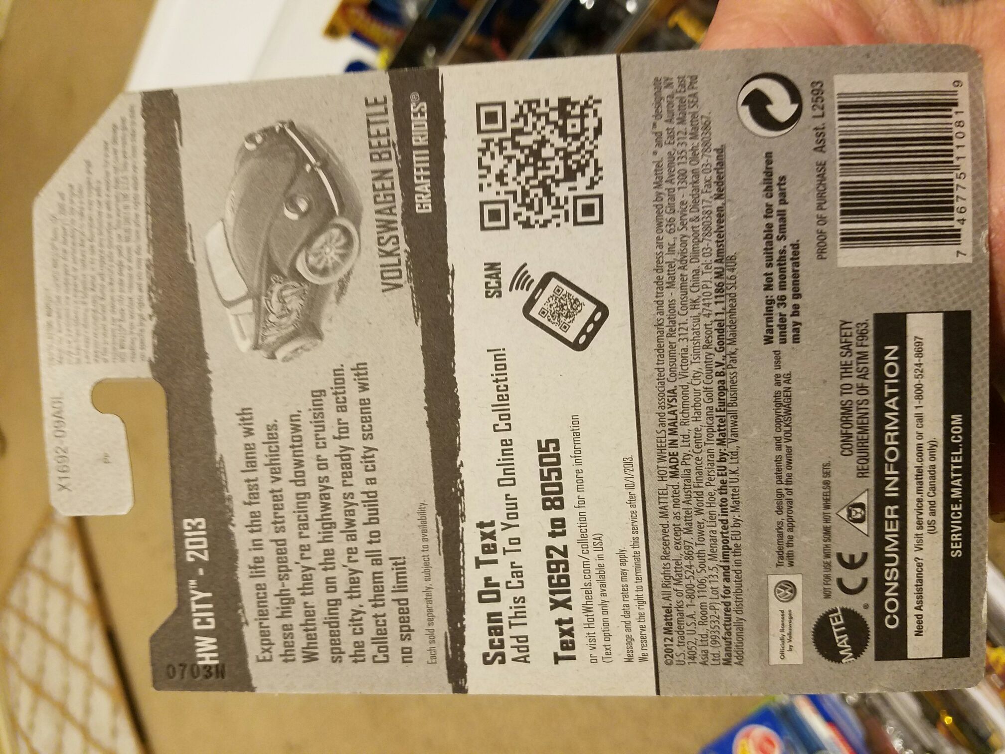 Volkswagen Beetle  toy car collectible - Main Image 2