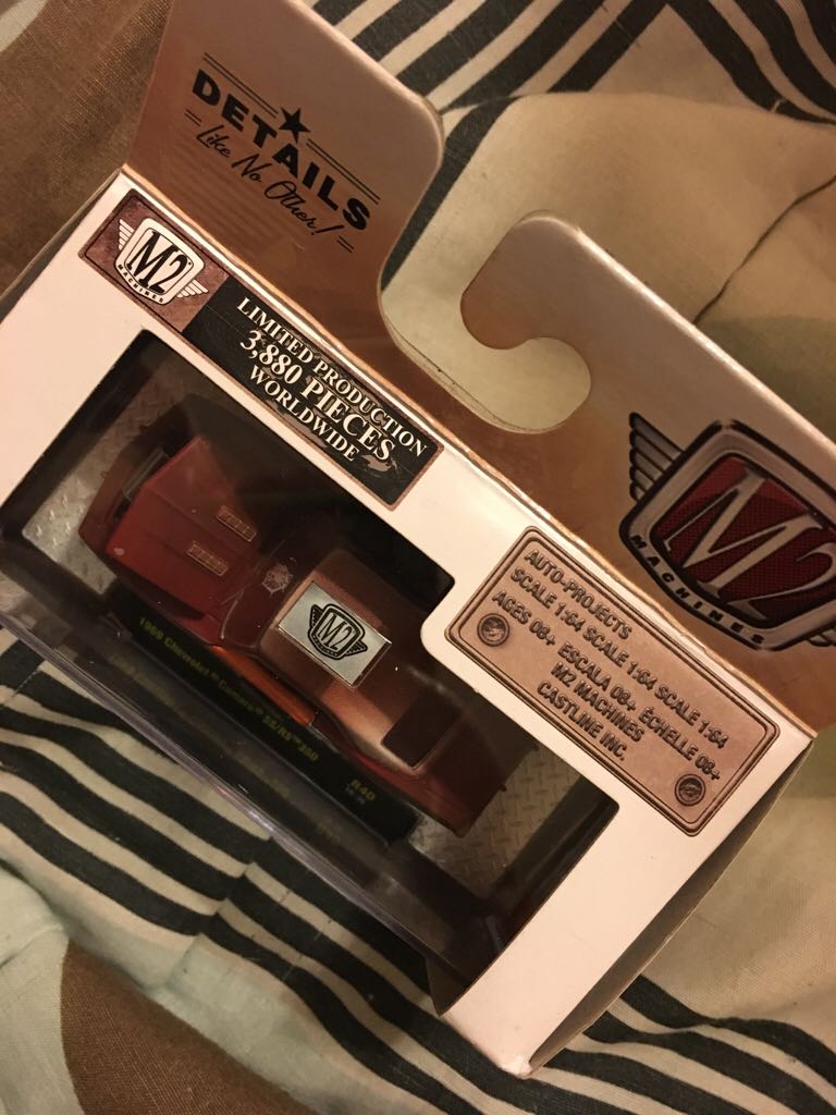 M2 1969 Chevrolet Camaro SS/RS 350 - Auto-Projects toy car collectible - Main Image 2