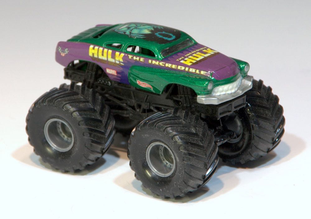 Incredible Hulk - Marvel Monster Jam Trucks toy car collectible - Main Image 2