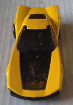 T9719 Amarillo - Hot Wheels toy car collectible - Main Image 2