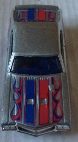 ’70 Buick GSX Gris Flamas Rojas Y Azules - Hot Wheels toy car collectible - Main Image 2