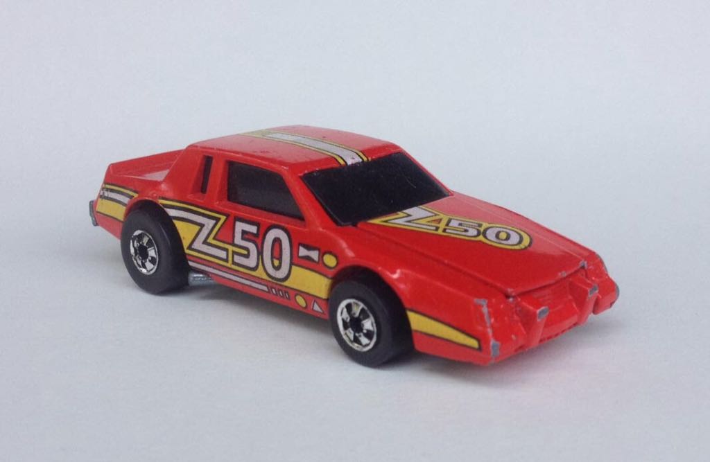 Hood Basher (m)  toy car collectible - Main Image 1