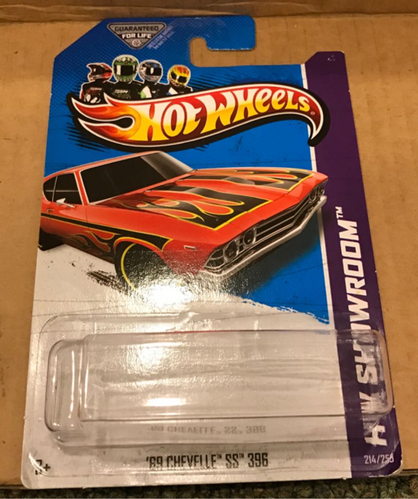 Chevy Chevelle SS 396 ’96 - ’12 HW Showroom toy car collectible - Main Image 2