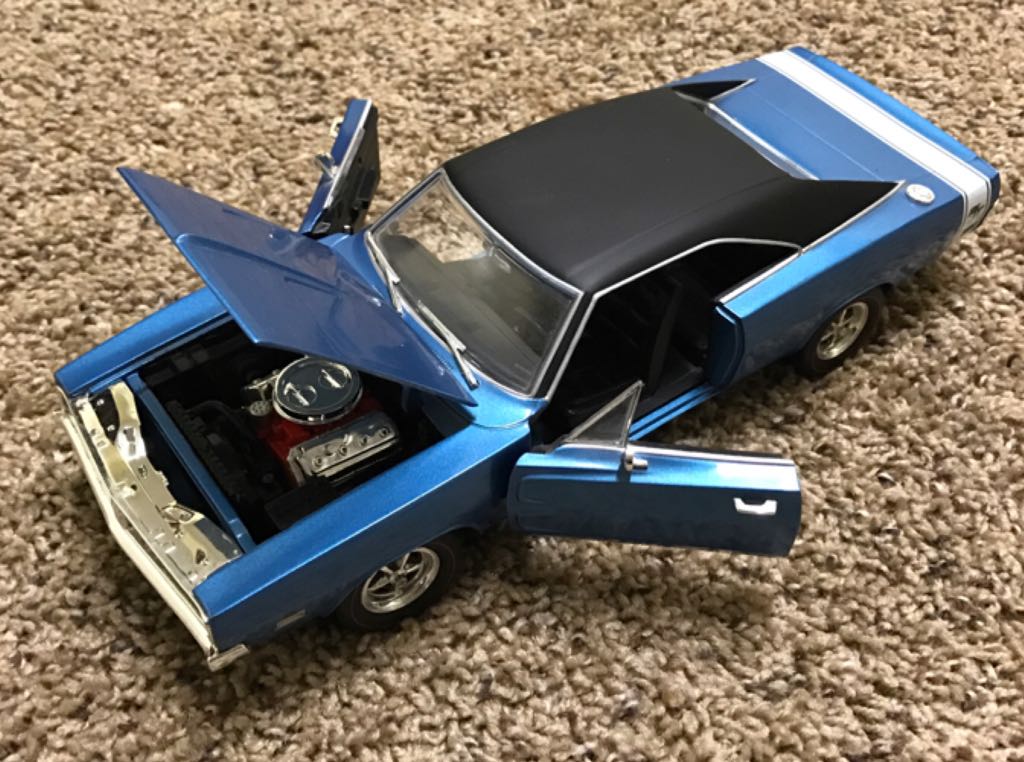 Dodge - Hemi R/T toy car collectible - Main Image 2